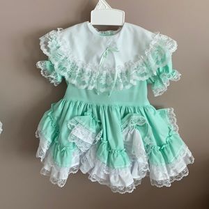 Lid’l Dolly mint dress with matching bonnet